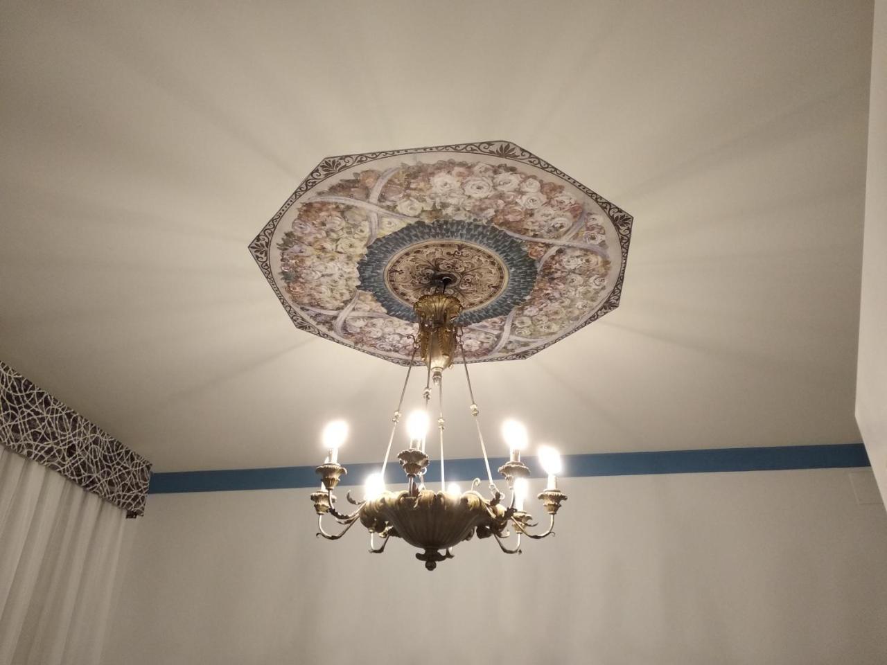 B&B "La Bottega D'Arte" Carrara Bagian luar foto