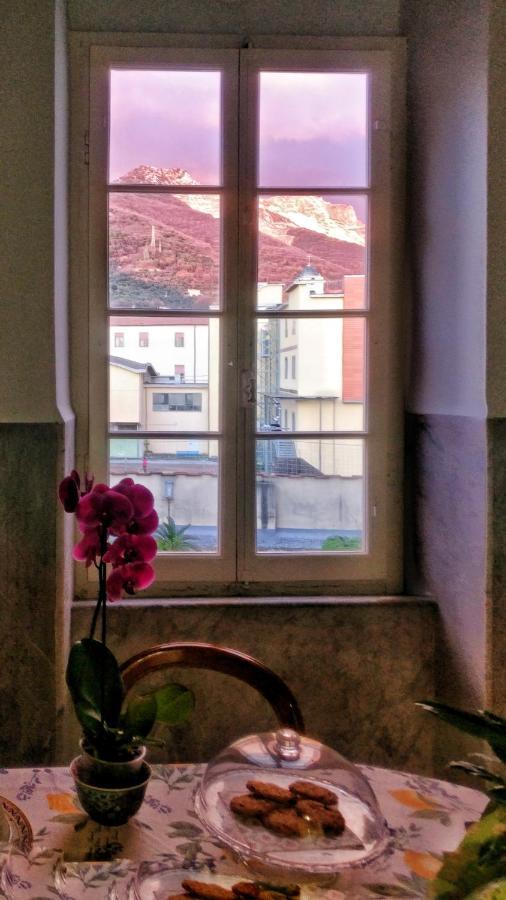 B&B "La Bottega D'Arte" Carrara Bagian luar foto